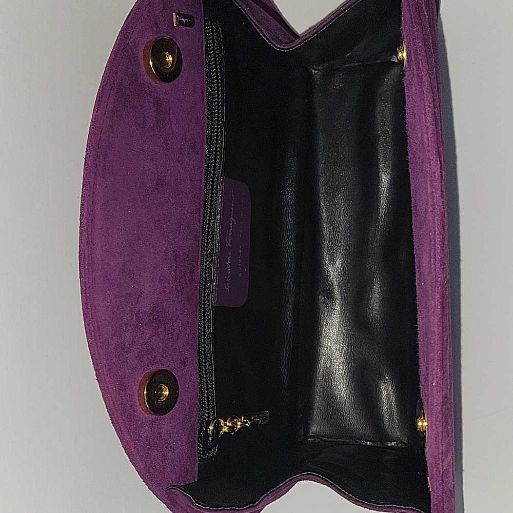 Salvatore Ferragamo Purple Suede Crossbody/Clutch-Pristine Condition - Picture 4 of 9